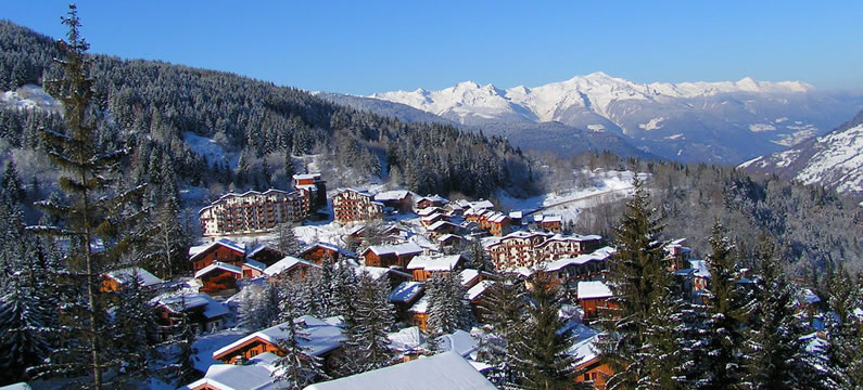 Skiing In La Tania